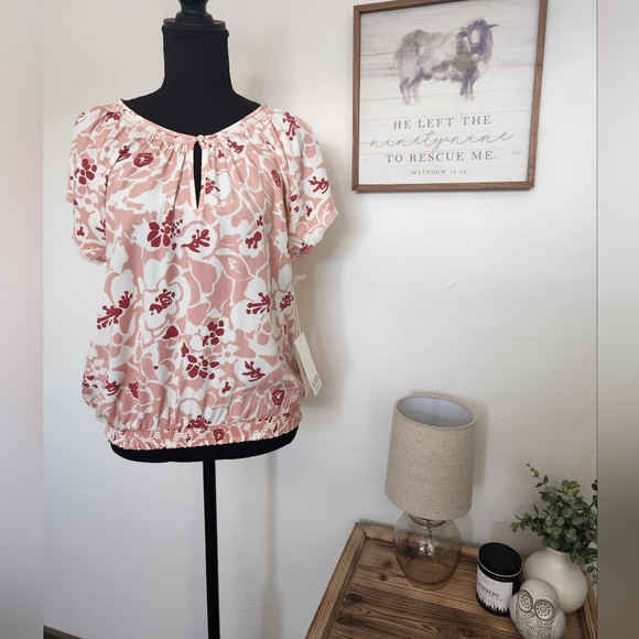 NWT CARVE DESIGNS LILLY TOP - Picture 1 of 8